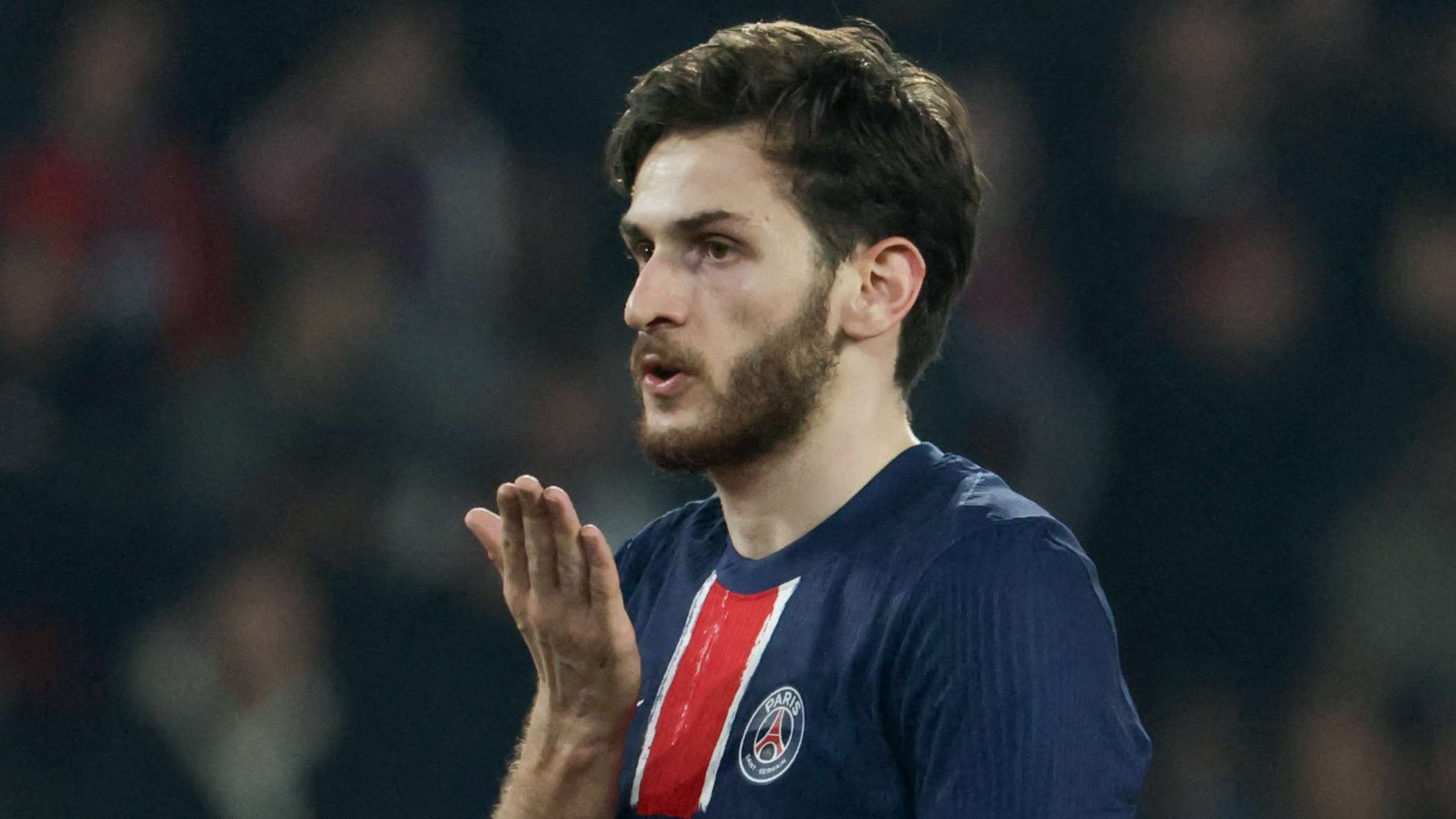 無形中給球 無形中給球